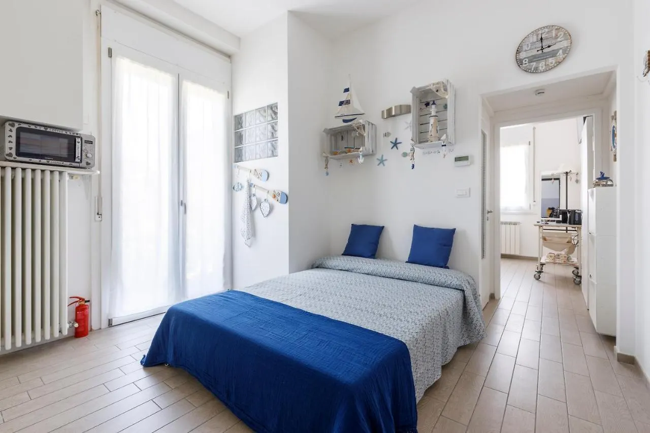 Sissi'S Home Due Passi Dal Mare, Free Wifi Punta Marina Apartment