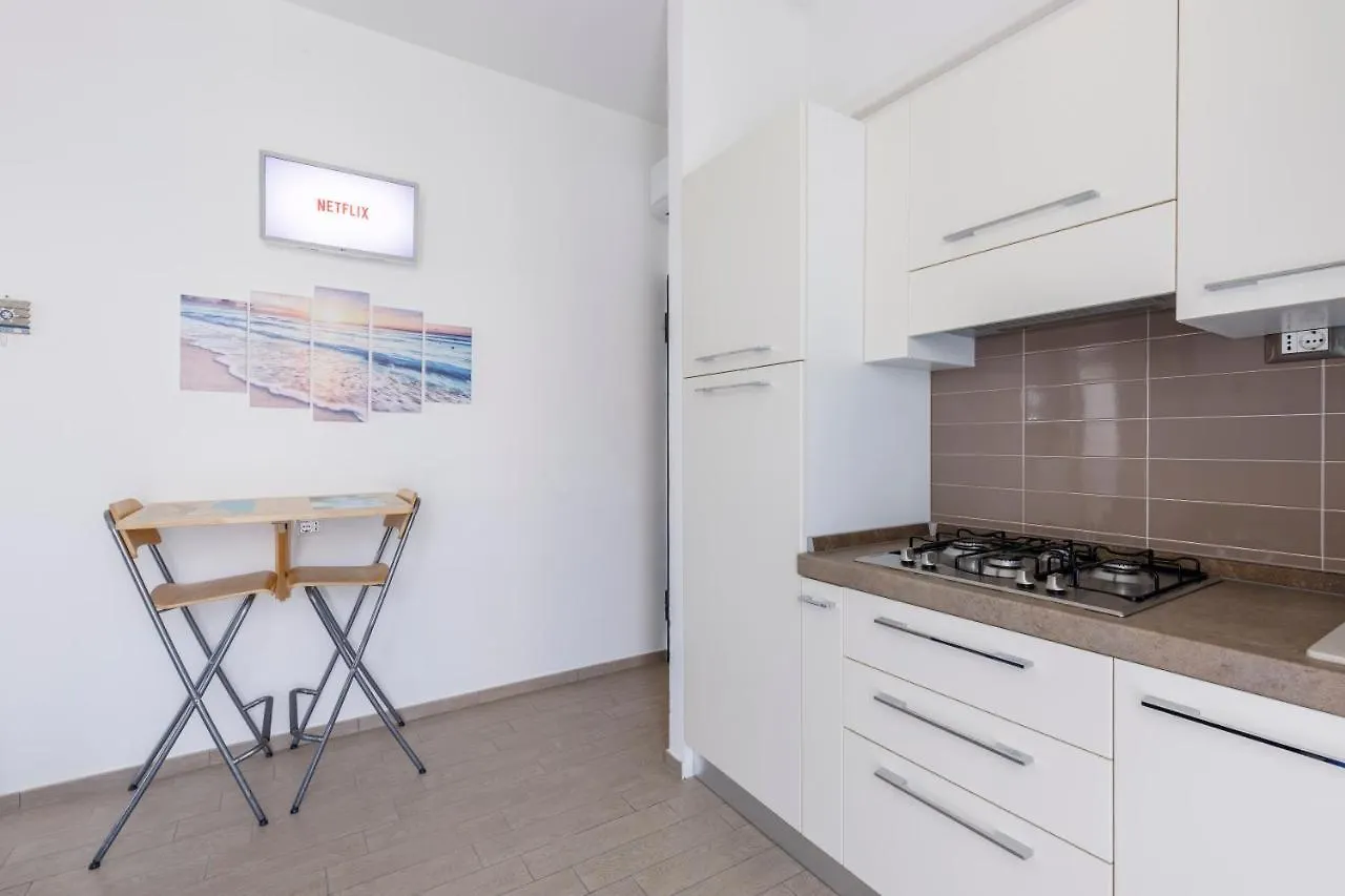 Apartment Sissi'S Home Due Passi Dal Mare, Free Wifi Punta Marina Italy